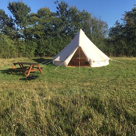 Green Fields Glamping Hotel Gloucester Eksteriør billede