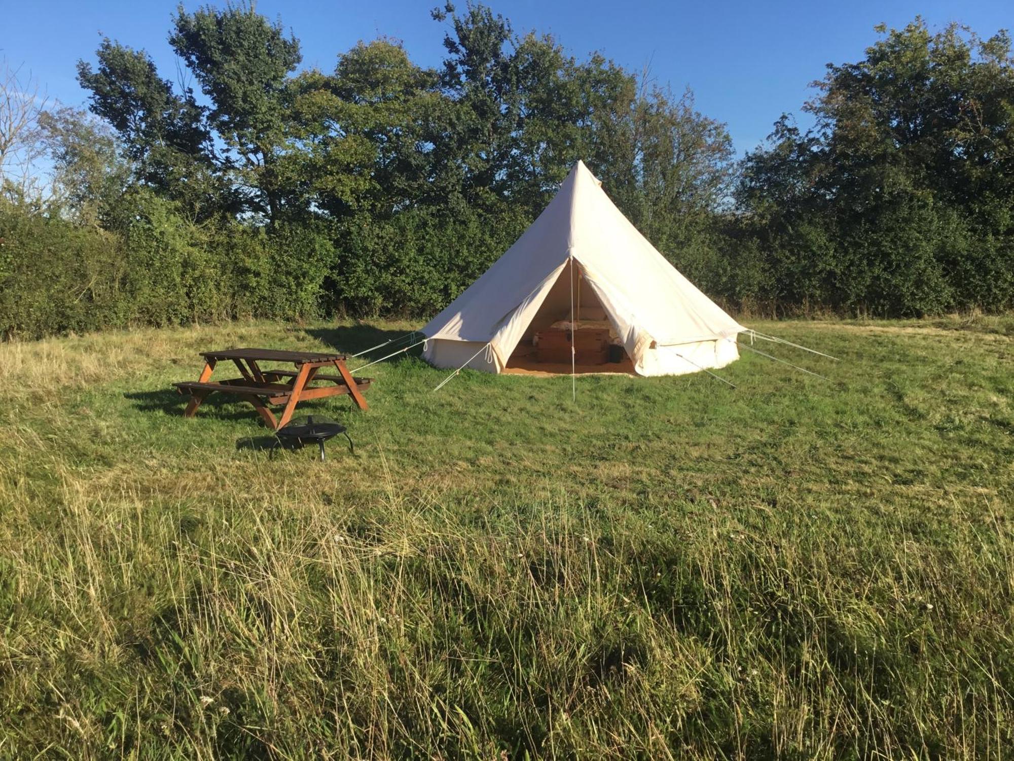 Green Fields Glamping Hotel Gloucester Eksteriør billede